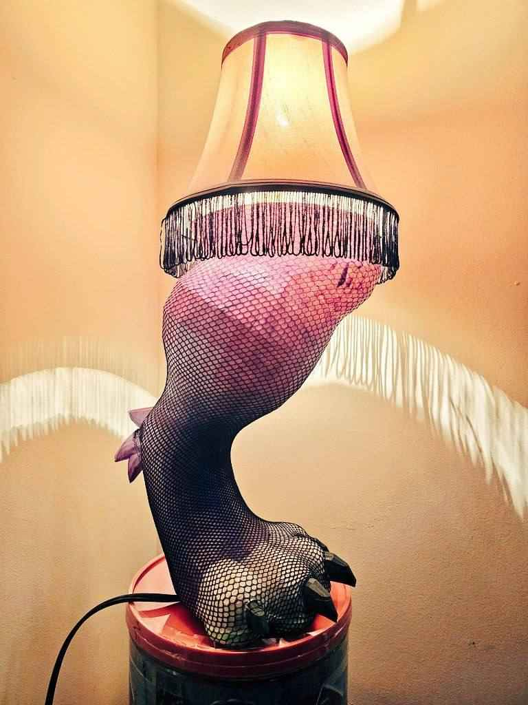 Someone 3D printed the furry equivalent of the leg lamp from A Christmas Story.